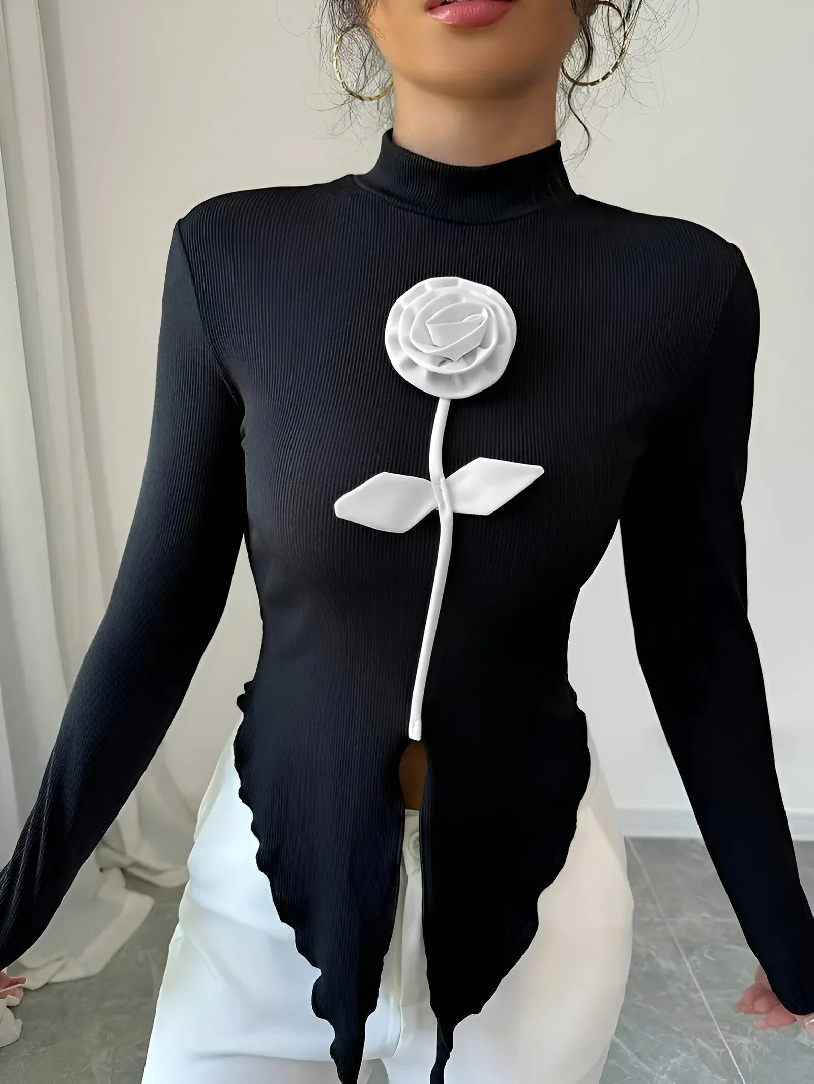 Bay - Elegant T-shirt met Hoge Kraag - Image 3