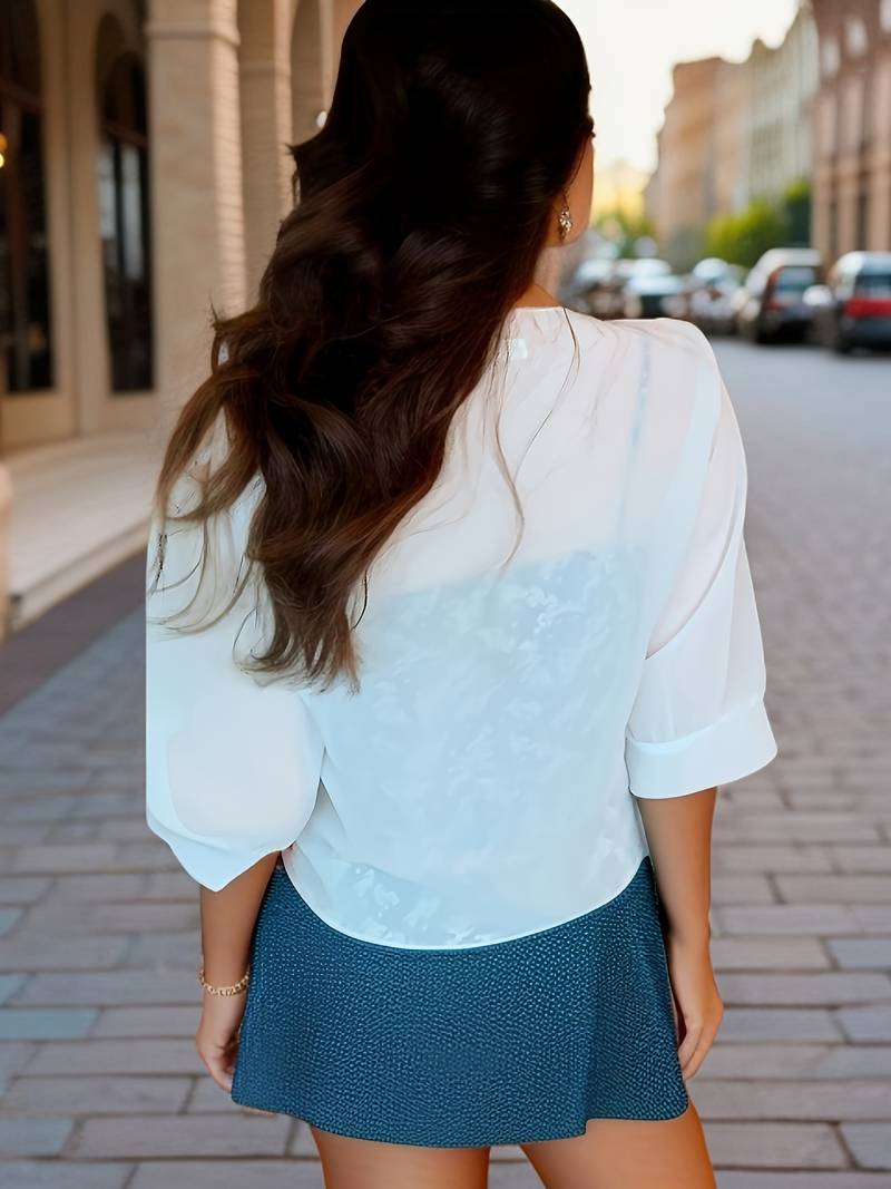 Katie – Luchtige Blouse met Open Voorzijde - Image 3